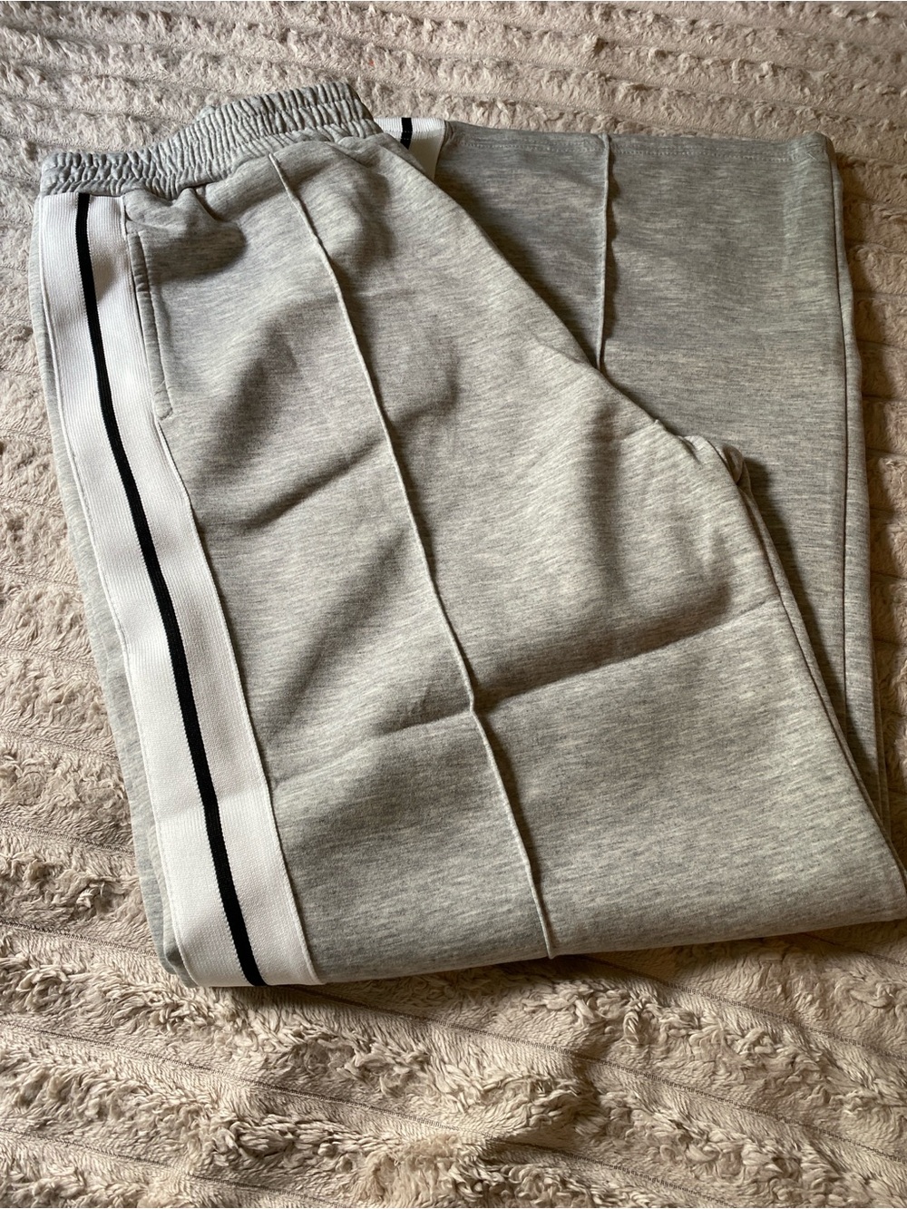 NWOT, Woman Light Gray Business Suit - Casual with Pin Strip Down Big Pocket - Picture 3 of 5